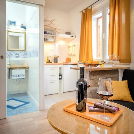 Apartment Bosiljak Jelsa  Kültér fotó