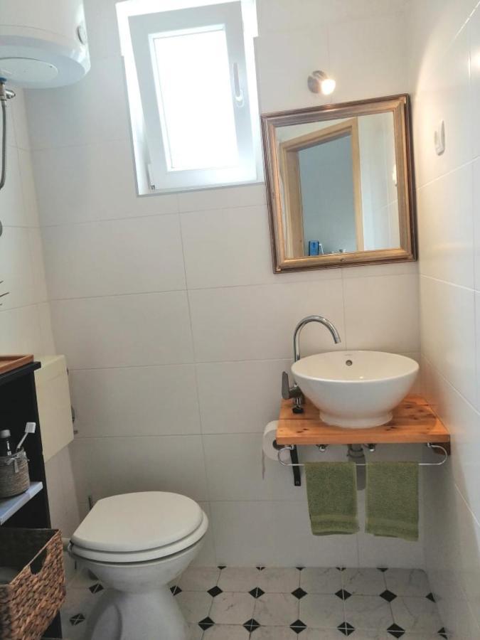 Apartment Bosiljak Jelsa  Kültér fotó