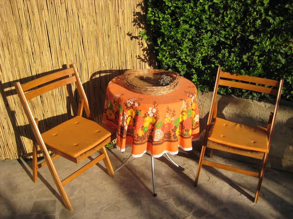 Apartment Bosiljak Jelsa  Szoba fotó